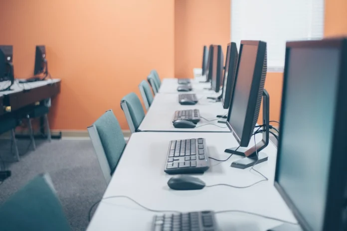 Argo-Bench review: the first public data-agent test that grades business actions